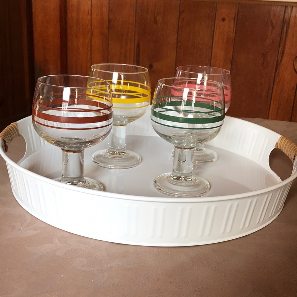 A set of 4 water or punch glasses. Made in France.